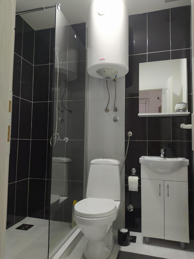 Lotus House Apartment Zrenjanin Luaran gambar