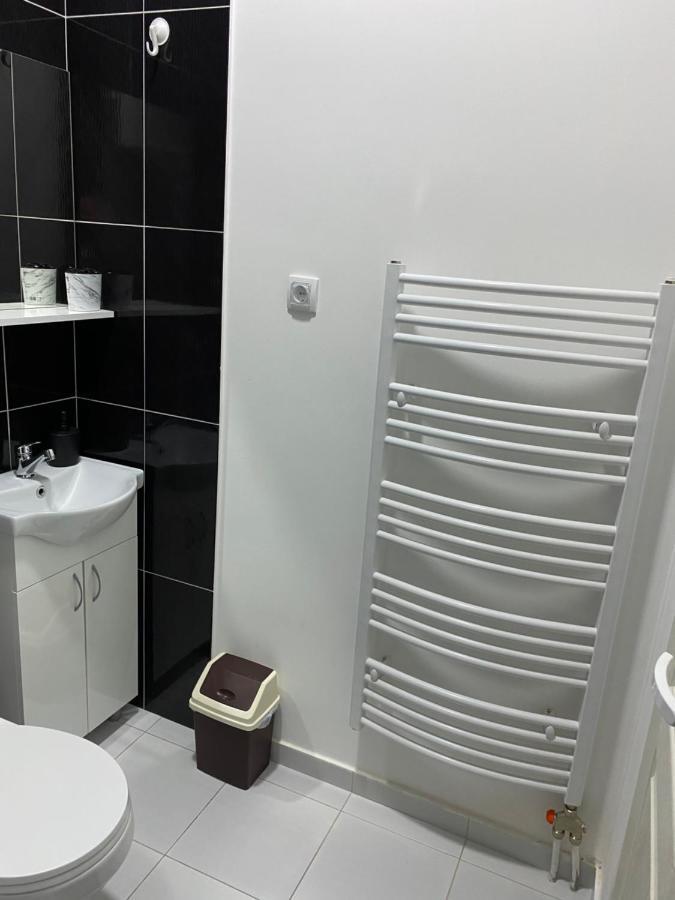 Lotus House Apartment Zrenjanin Luaran gambar