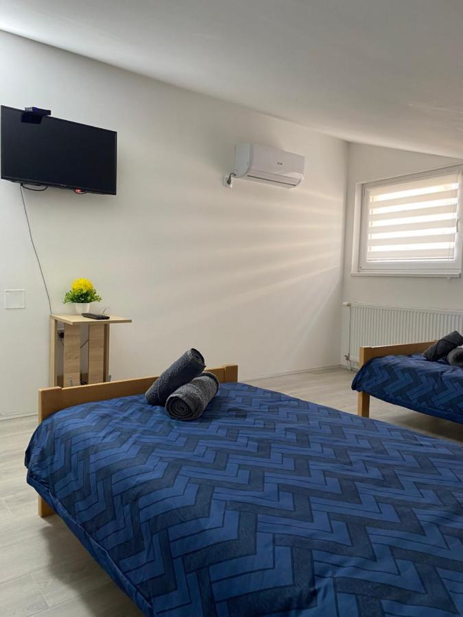 Lotus House Apartment Zrenjanin Luaran gambar