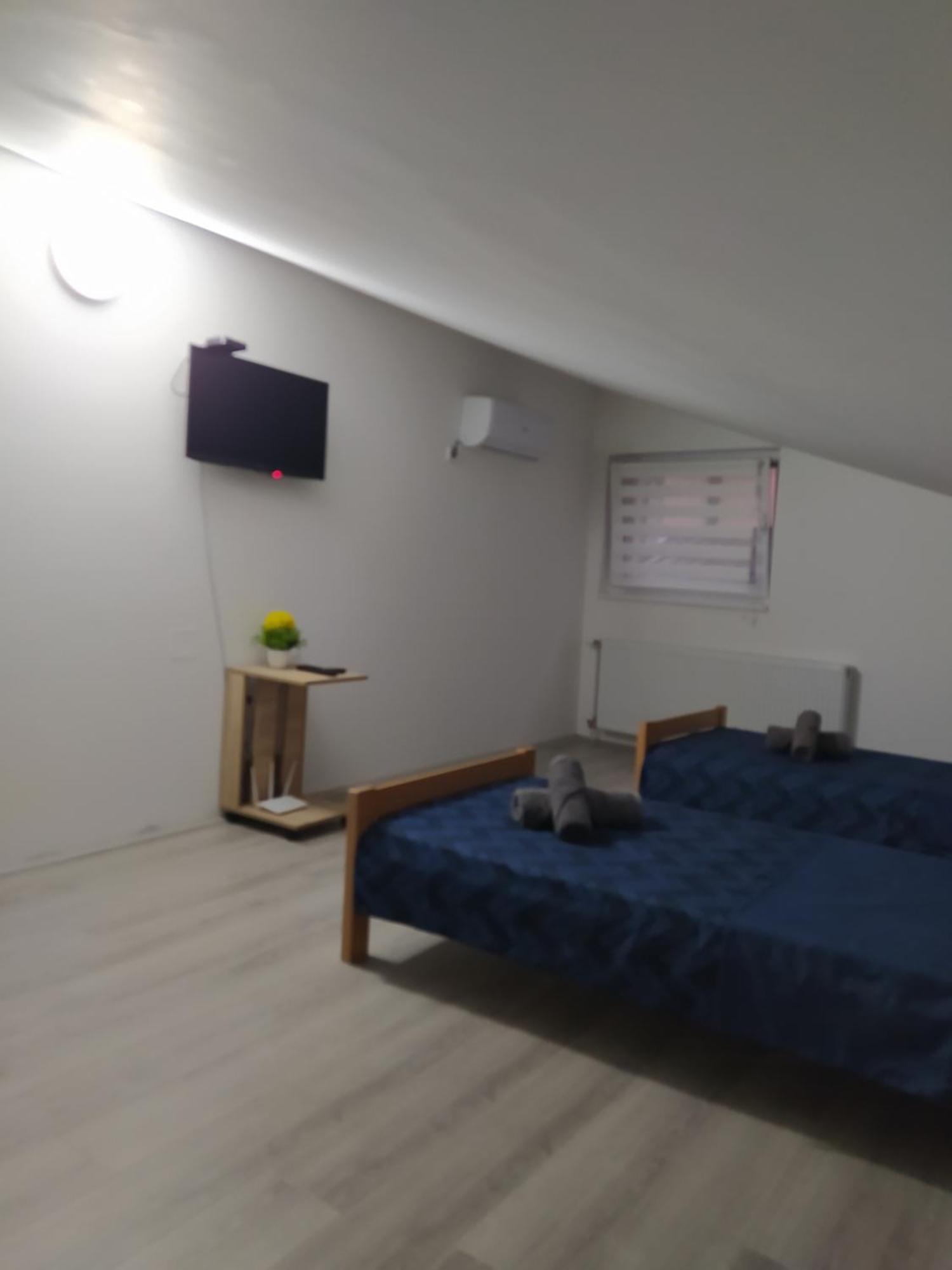 Lotus House Apartment Zrenjanin Bilik gambar